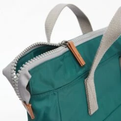Mochila Roka London Bantry B Mediana Sostenible Nylon Verde (Teal) -Viajar Tienda de ventas 26220