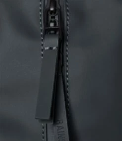 Mochila Rains Base Bag Gris (Slate) -Viajar Tienda de ventas 29729